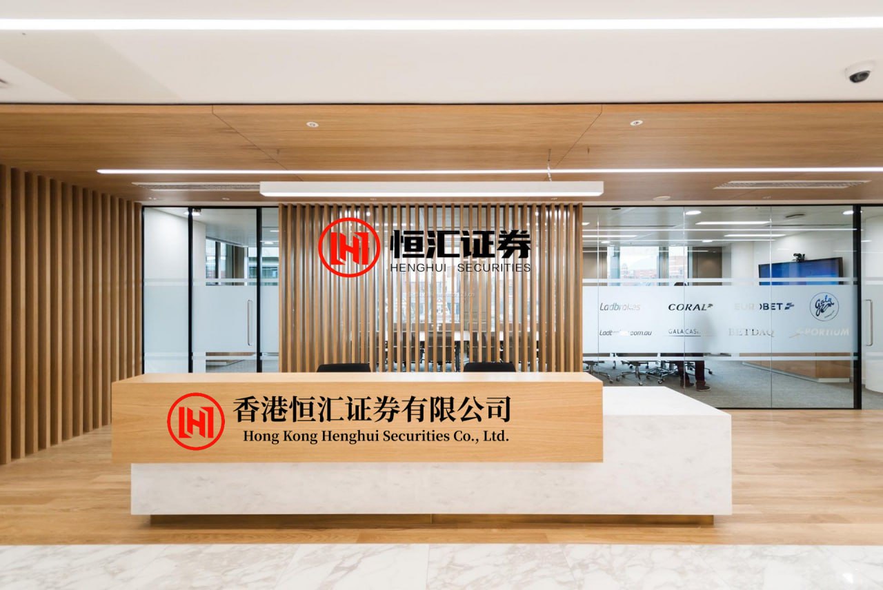 毅鸣天汇 奥沙利文10-2，比比分还恐怖的是火箭的赛后采访，我还没到最佳呢